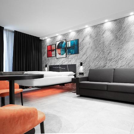 Adv Home - Exclusive Rooms Bolzano Eksteriør billede